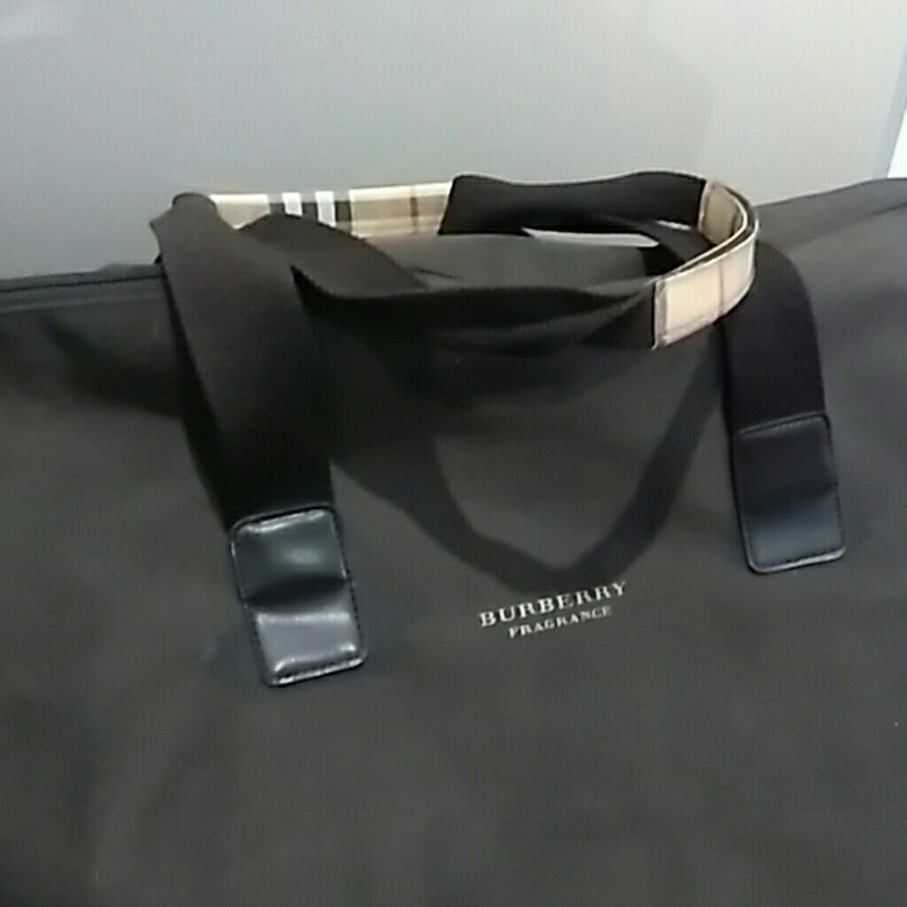 BURBERRY DUFFLE BAG BROWN NOVA CHECK FRAGRANCES